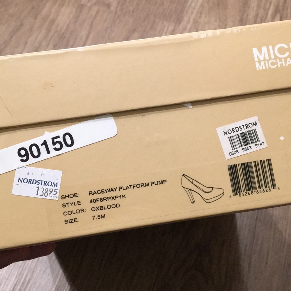 Michael Kors ‘Raceway’ Platform Pump - Picture 8 of 8